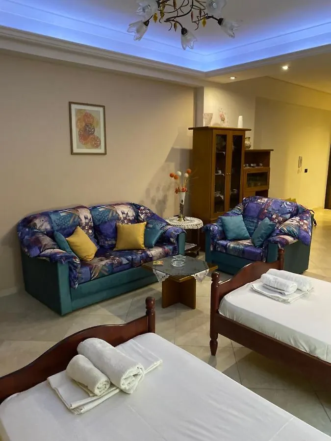Sentris Apartment Sarandë 0*,  Albanien